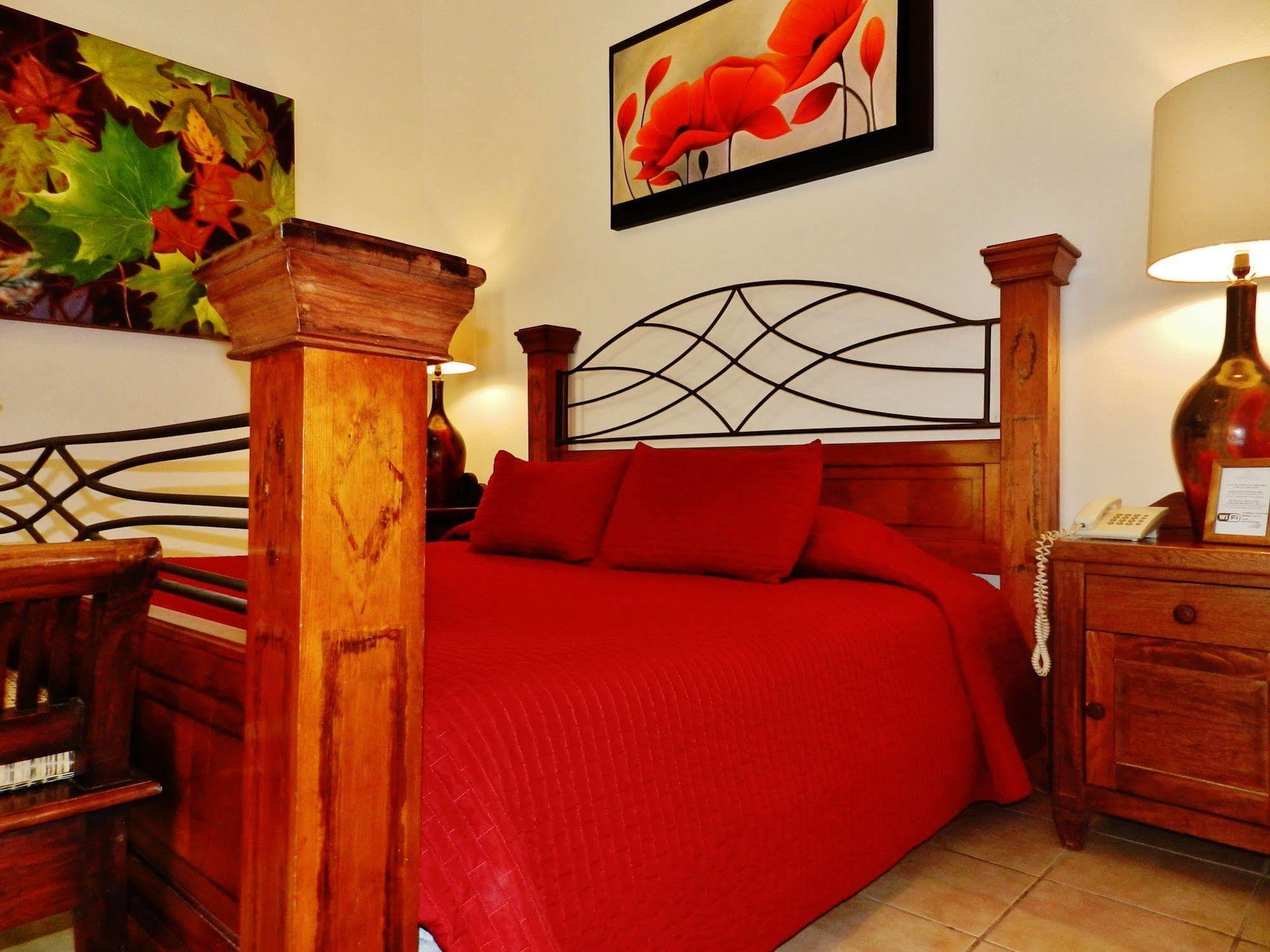 Hotel Rosa Morada Tlaquepaque Exteriör bild
